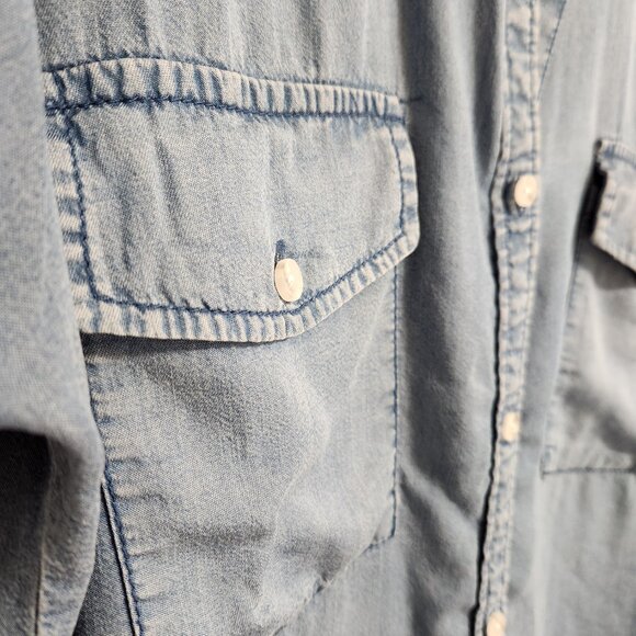 Thread & Supply Women's Short-sleeved Button Up Shirt Medium - Picture 7 of 7